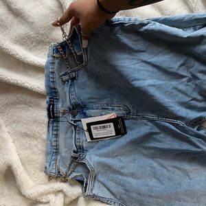 Shape Vintage Wash Chain Detail Cut out Skinny Jeans